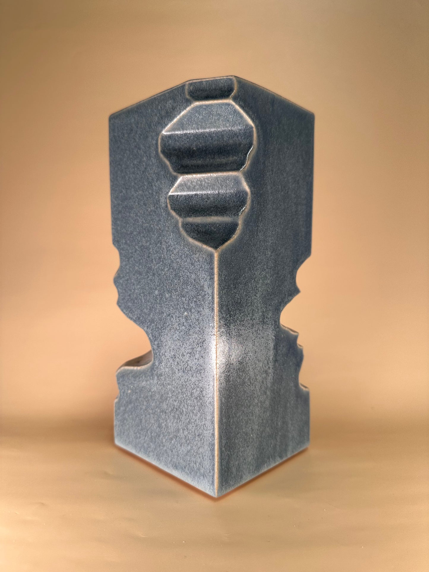 Ono Broken Vase - BLU